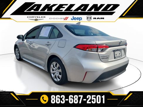 Used 2025 Toyota Corolla LE FWD image 6