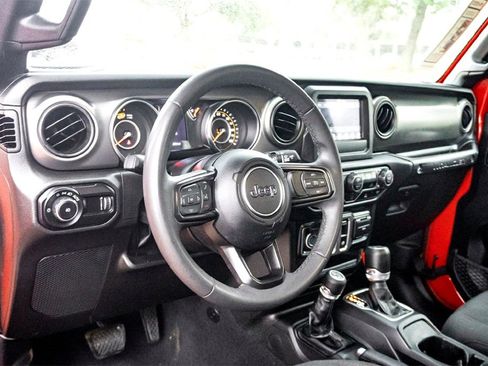 Used 2023 Jeep Wrangler Sport S image 15