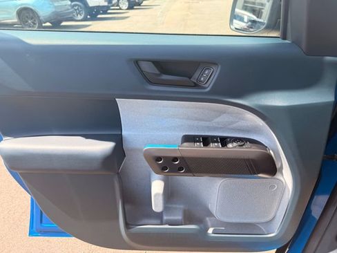 Used 2026 Ford Maverick XLT FWD image 3