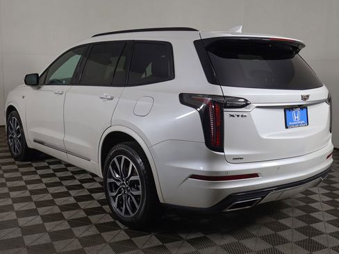 Used 2021 Cadillac XT6 Sport AWD/4WD image 11