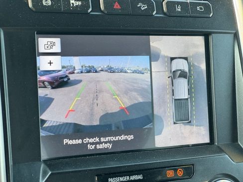 Used 2018 Ford F250 Platinum w/ Platinum Ultimate Package AWD/4WD image 25