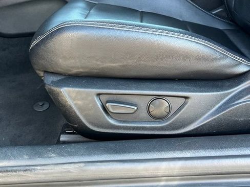 Used 2022 Ford Mustang Premium RWD image 14
