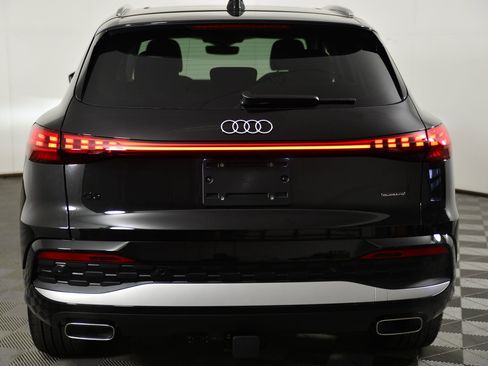 New 2025 Audi Q5 Premium Plus image 8