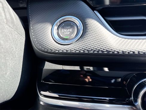 New 2026 Chevrolet Equinox LT w/ Convenience Package II image 21