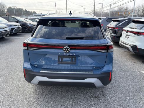 New 2026 Volkswagen Tiguan SE AWD/4WD image 5