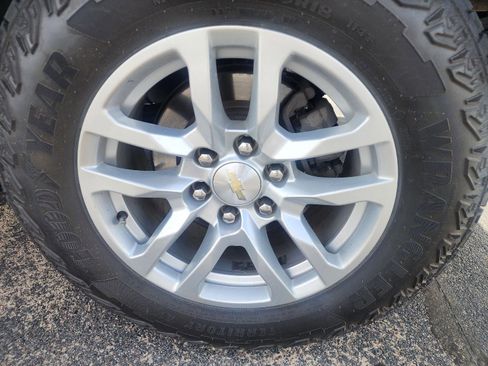 Used 2021 Chevrolet Silverado 1500 LTZ w/ LTZ Convenience Package II image 29