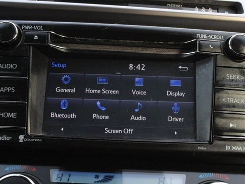 Used 2018 Toyota RAV4 XLE image 37