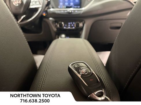 Used 2023 Buick Encore GX Preferred w/ Cold Weather Comfort Package image 32