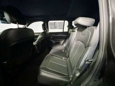 Used 2023 Jeep Grand Cherokee Overland image 29