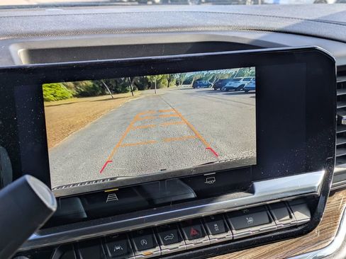 Used 2025 Chevrolet Silverado 1500 LT image 24