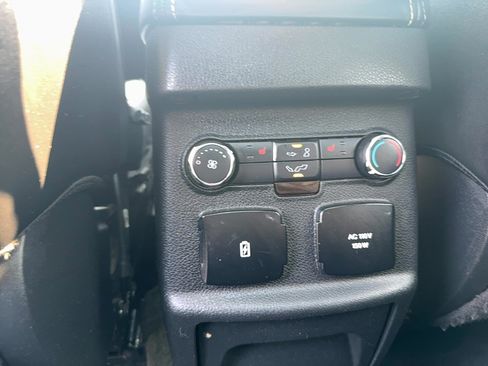 Used 2016 Ford Explorer Platinum AWD/4WD image 17