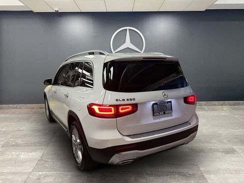 Certified 2023 Mercedes-Benz GLB 250 4MATIC image 4