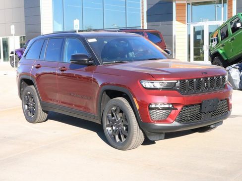 New 2025 Jeep Grand Cherokee Limited image 1