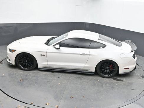Used 2017 Ford Mustang GT Premium w/ GT Performance Package image 30