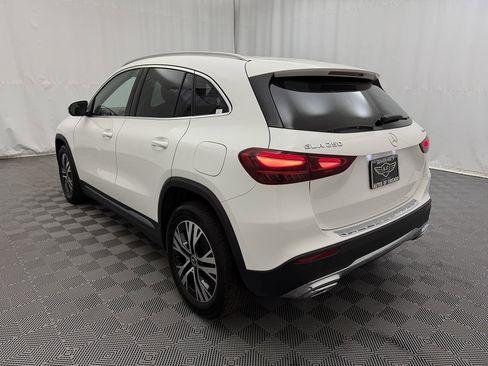 Used 2025 Mercedes-Benz GLA 250 4MATIC image 5