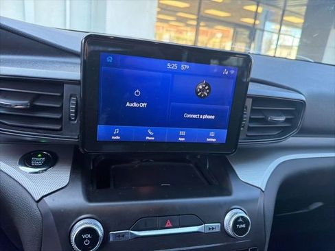 Used 2020 Ford Explorer XLT w/ Comfort Package image 25