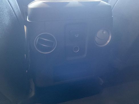 Used 2014 Ford F250 Platinum w/ FX4 Off-Road Package image 28