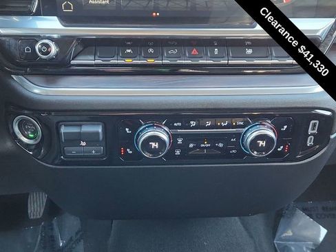 Used 2025 GMC Sierra 1500 SLT image 42