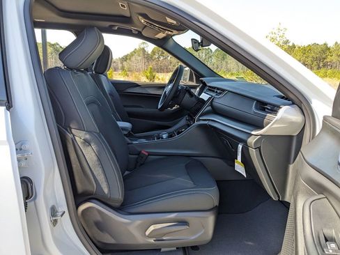 New 2026 Jeep Grand Cherokee L 2WD image 51