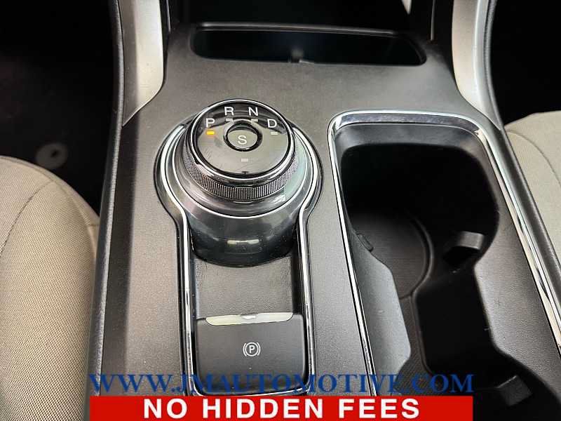 Used 2018 Ford Fusion SE FWD image 30