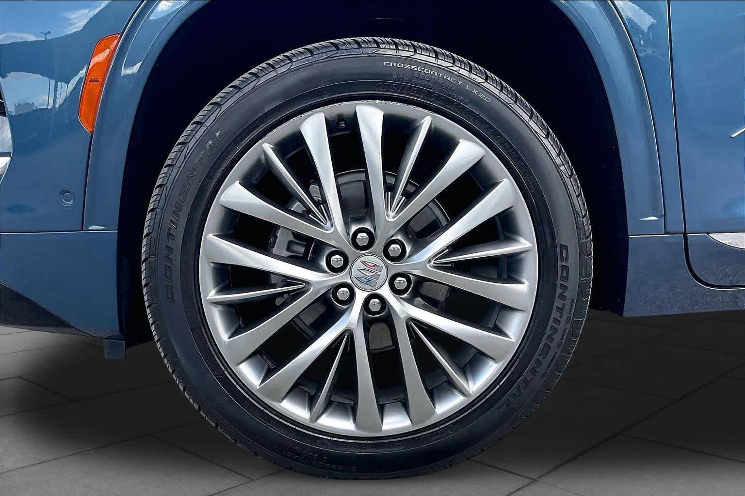 Used 2026 Buick Enclave Avenir w/ Super Cruise Package FWD image 11