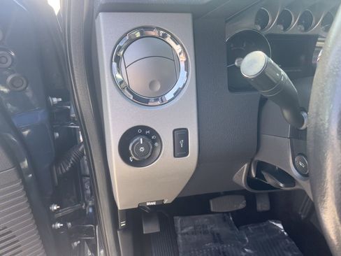 Used 2016 Ford F350 Lariat w/ Lariat Ultimate Package AWD/4WD image 29