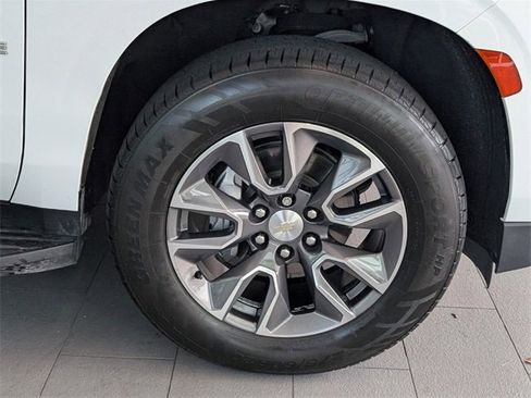 Used 2021 Chevrolet Tahoe LT image 19