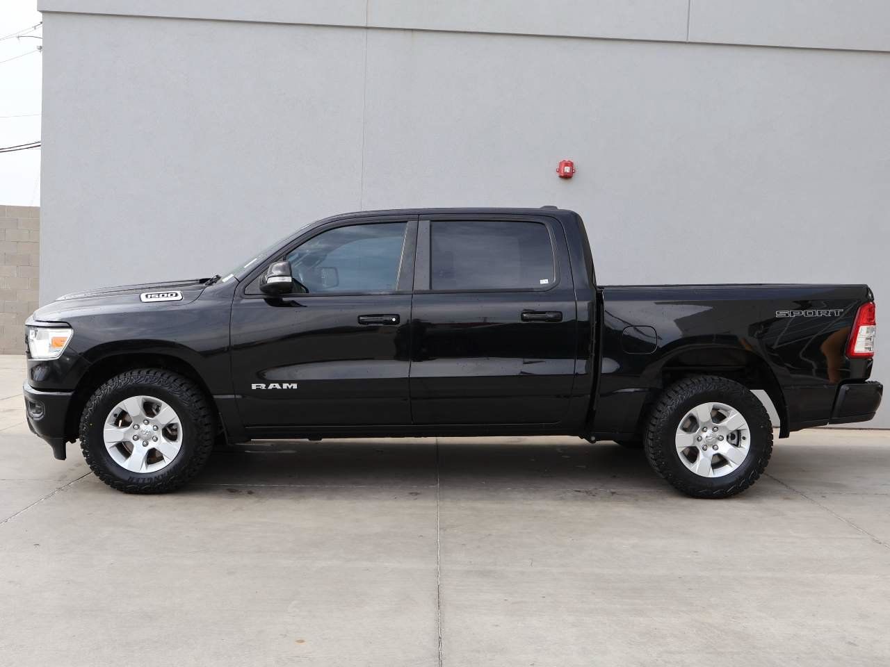 Used 2020 RAM 1500 Big Horn RWD image 2