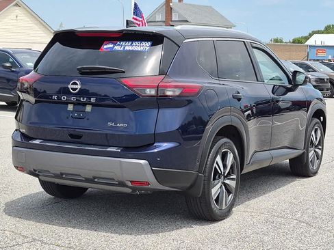 Used 2024 Nissan Rogue SL w/ SL Premium Package AWD/4WD image 3