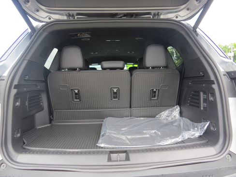 New 2025 Buick Enclave Preferred w/ Power Package image 14