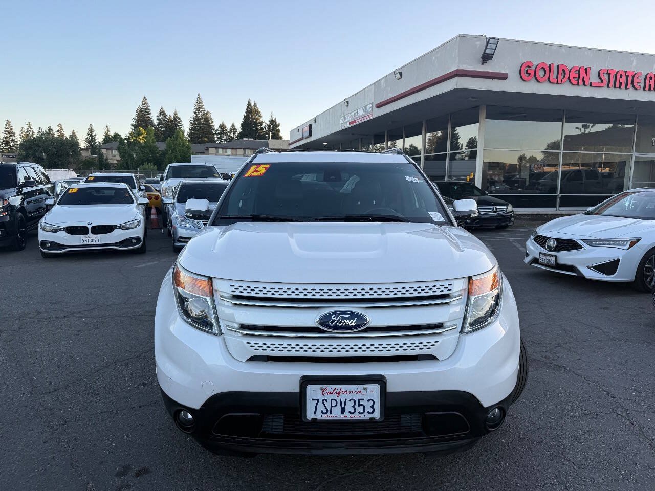 Used 2015 Ford Explorer Limited w/ Equipment Group 302A AWD/4WD image 3