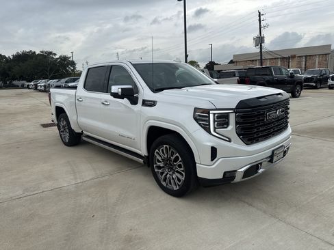 Used 2025 GMC Sierra 1500 Denali Ultimate AWD/4WD image 16