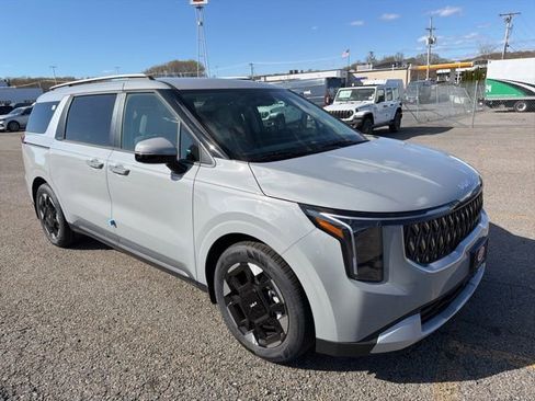 New 2026 Kia Carnival EX FWD image 1
