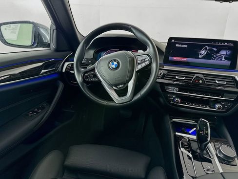 Used 2021 BMW 530i xDrive w/ Convenience Package image 30