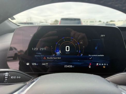 Used 2025 Chevrolet Equinox LT w/ Convenience Package II image 24