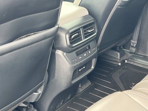 Used 2024 Honda Pilot EX-L image 22