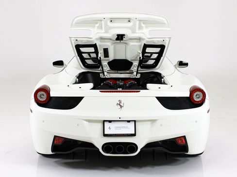 Used 2015 Ferrari 458 Spider RWD image 55