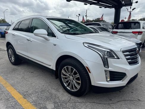 Used 2017 Cadillac XT5 Luxury w/ Driver Awareness Package image 6