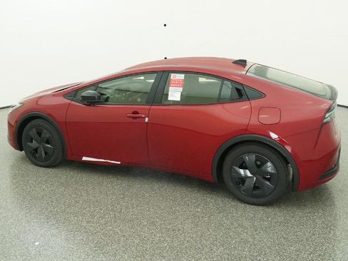 New 2026 Toyota Prius SE image 11