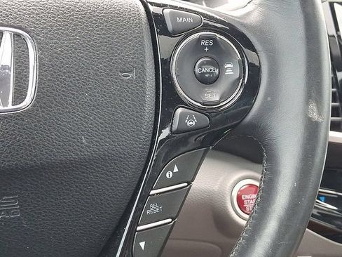 Used 2017 Honda Accord EX-L image 19