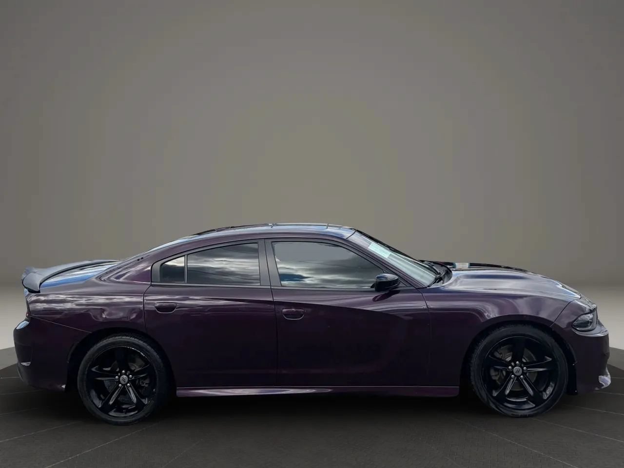 Used 2020 Dodge Charger R/T w/ Blacktop Package RWD image 6