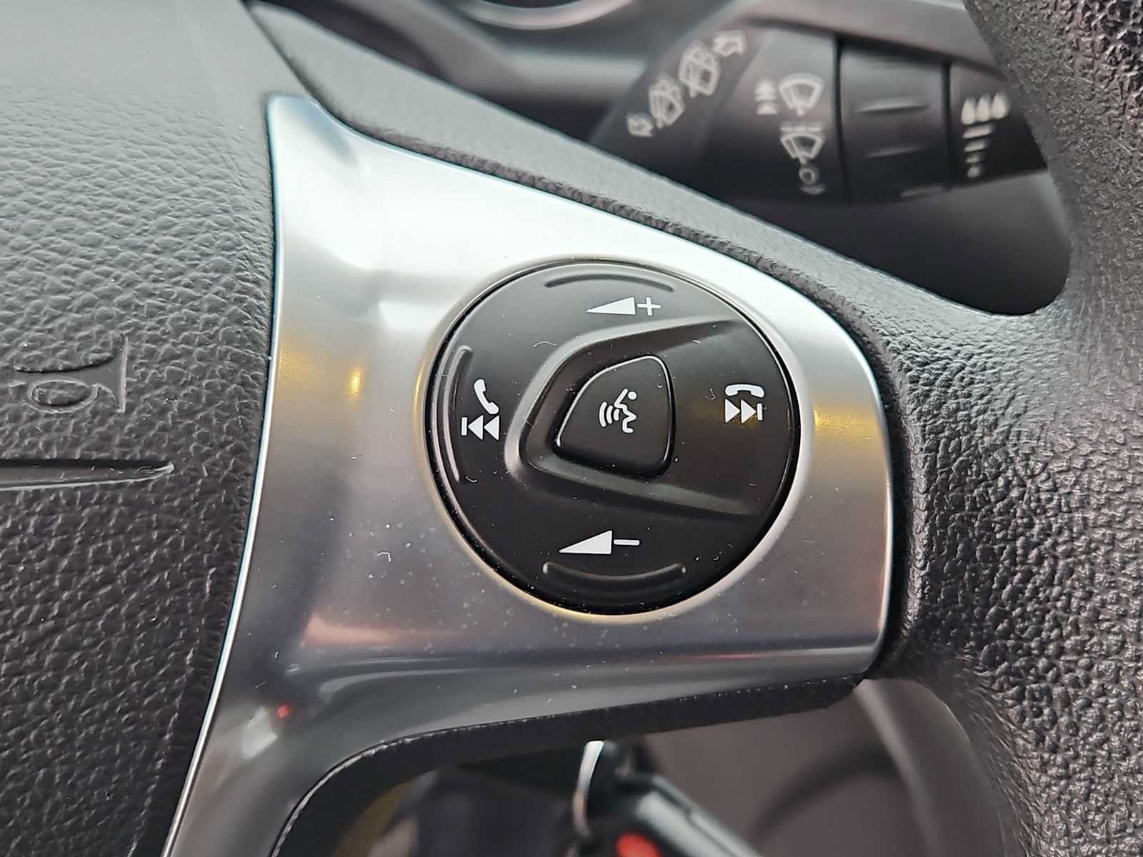 Used 2016 Ford Escape SE w/ Equipment Group 201A FWD image 24