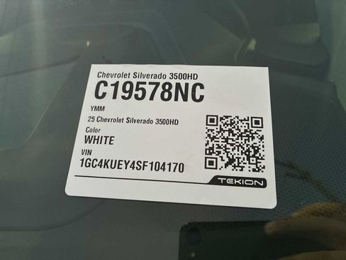 Used 2025 Chevrolet Silverado 3500 LTZ image 35