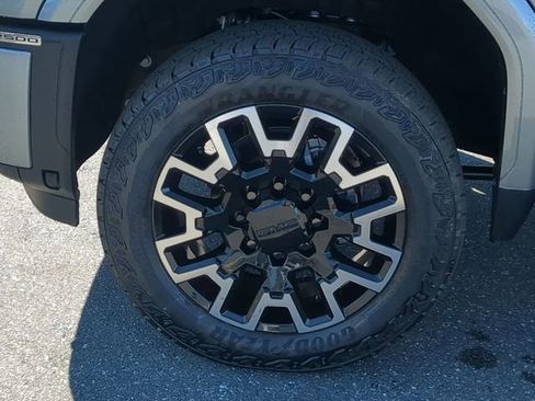 New 2026 GMC Sierra 2500 Denali Ultimate image 15