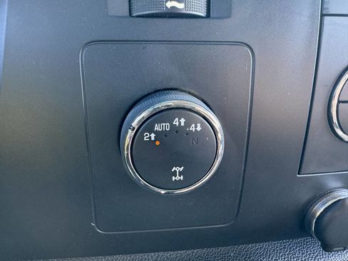 Used 2013 GMC Sierra 1500 SLE w/ Power Tech Package image 30