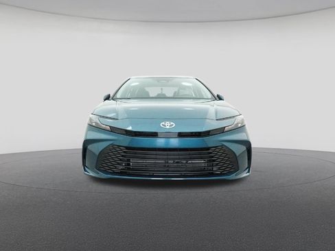 New 2025 Toyota Camry LE image 31