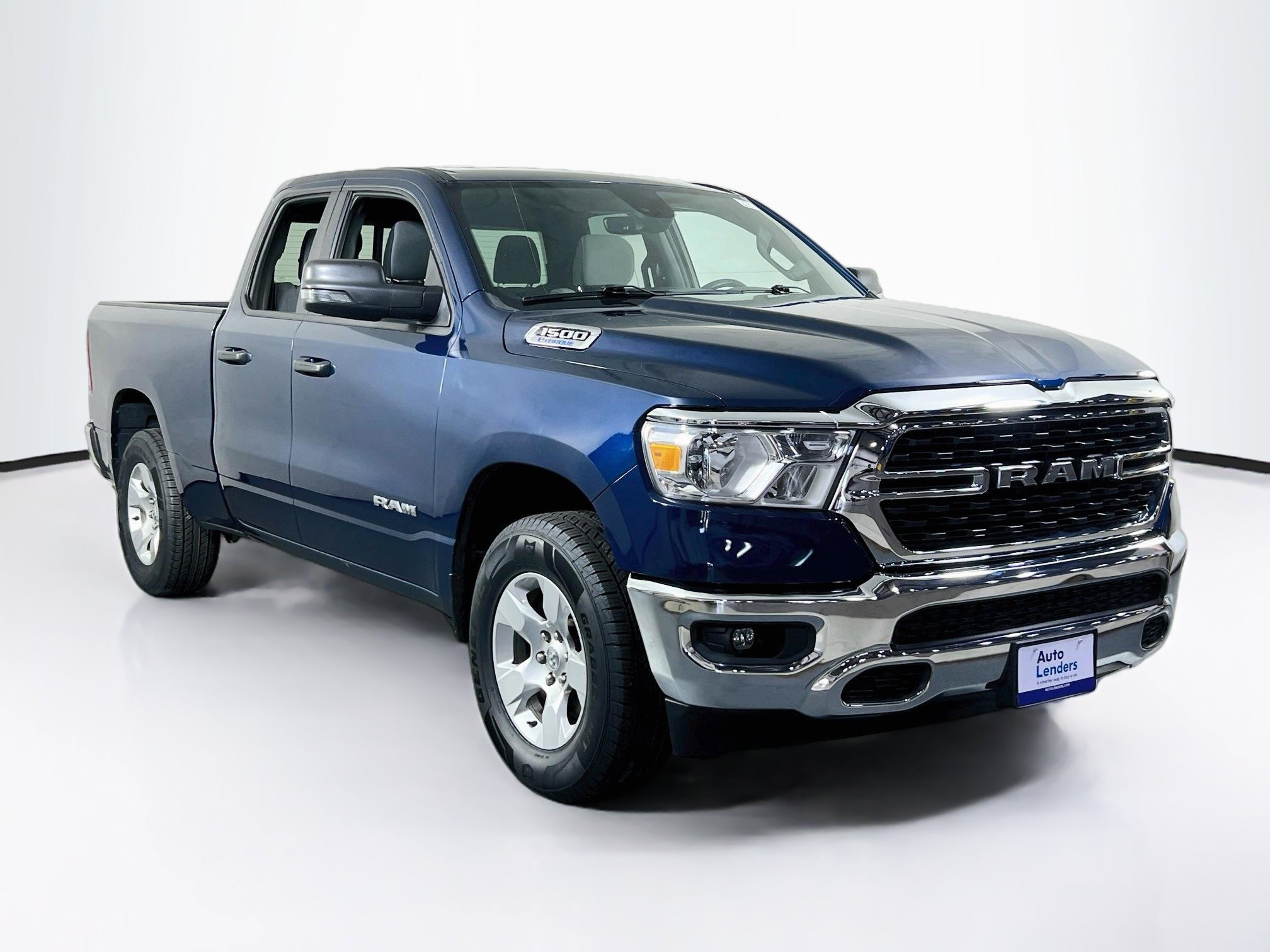 Used 2023 RAM 1500 Big Horn AWD/4WD image 3