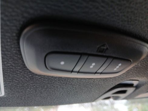 Used 2022 Jeep Wrangler Unlimited Sahara image 51