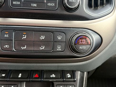Used 2018 Chevrolet Colorado Z71 w/ Centennial Edition AWD/4WD image 33