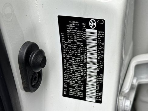 Used 2021 Toyota Corolla SE image 33